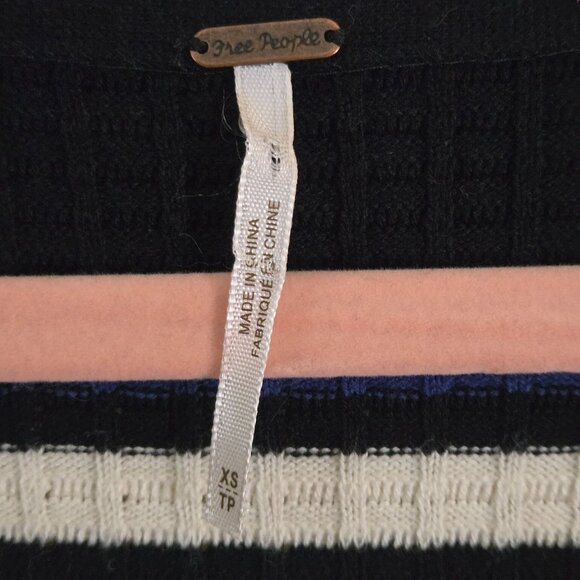 Free People Gidget Sweater Dress V Neck Long Puff Sleeve Retro Size XS - Picture 13 of 15